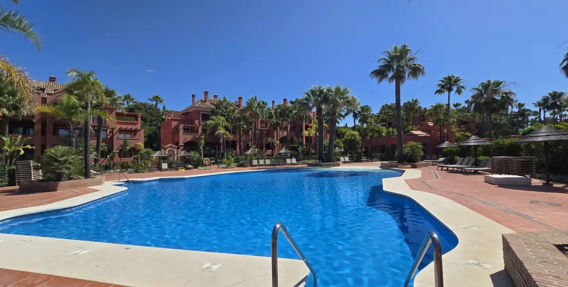 Продажа апартаментов на первом этаже в Puerto Banús 2