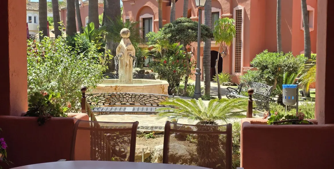 Продажа апартаментов на первом этаже в Puerto Banús 4