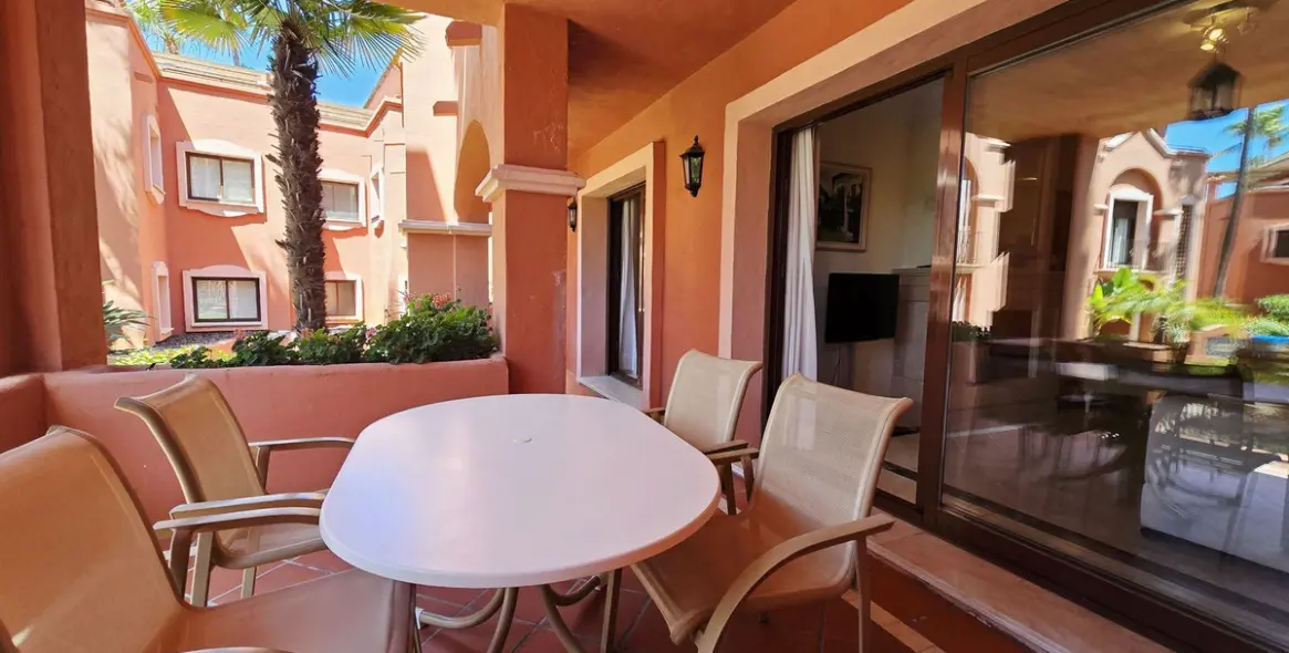 Продажа апартаментов на первом этаже в Puerto Banús 7