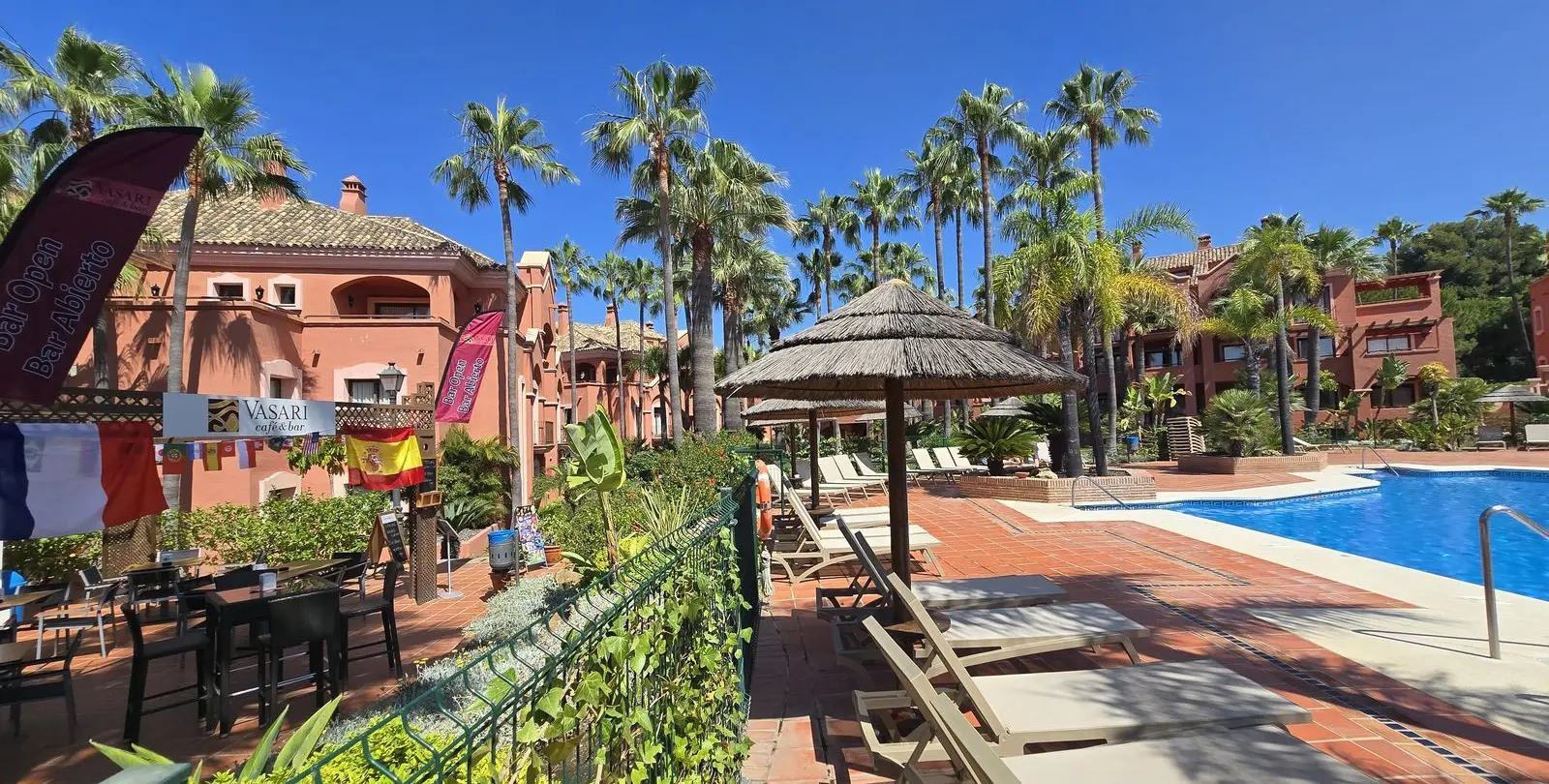 Long-term rent of ground floor apartment in Puerto Banús 2