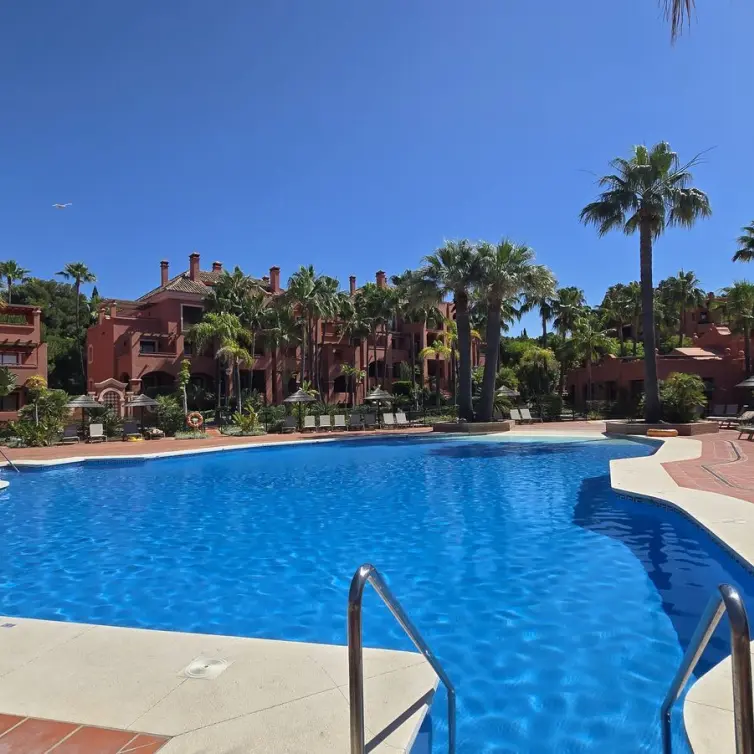 Long-term rent of ground floor apartment in Puerto Banús