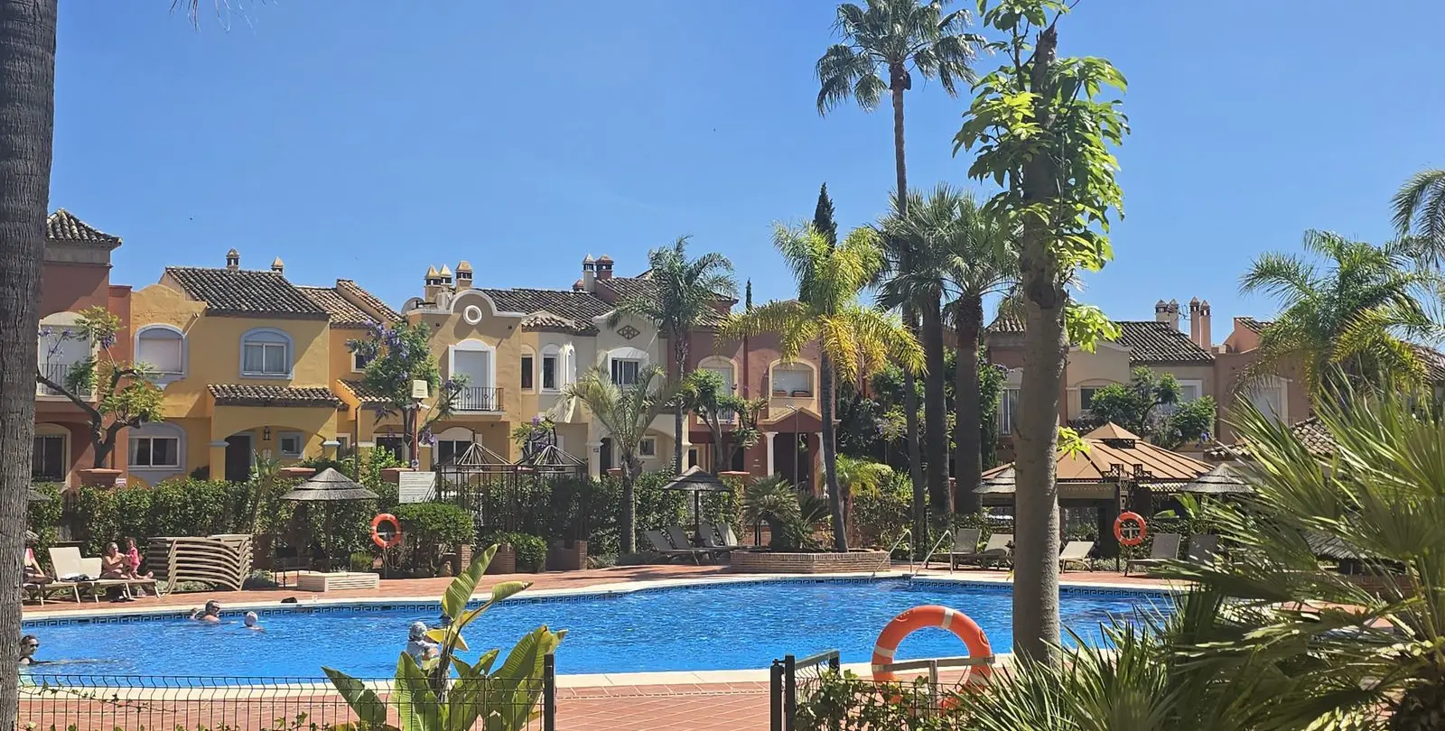 Long-term rent of ground floor apartment in Puerto Banús 8