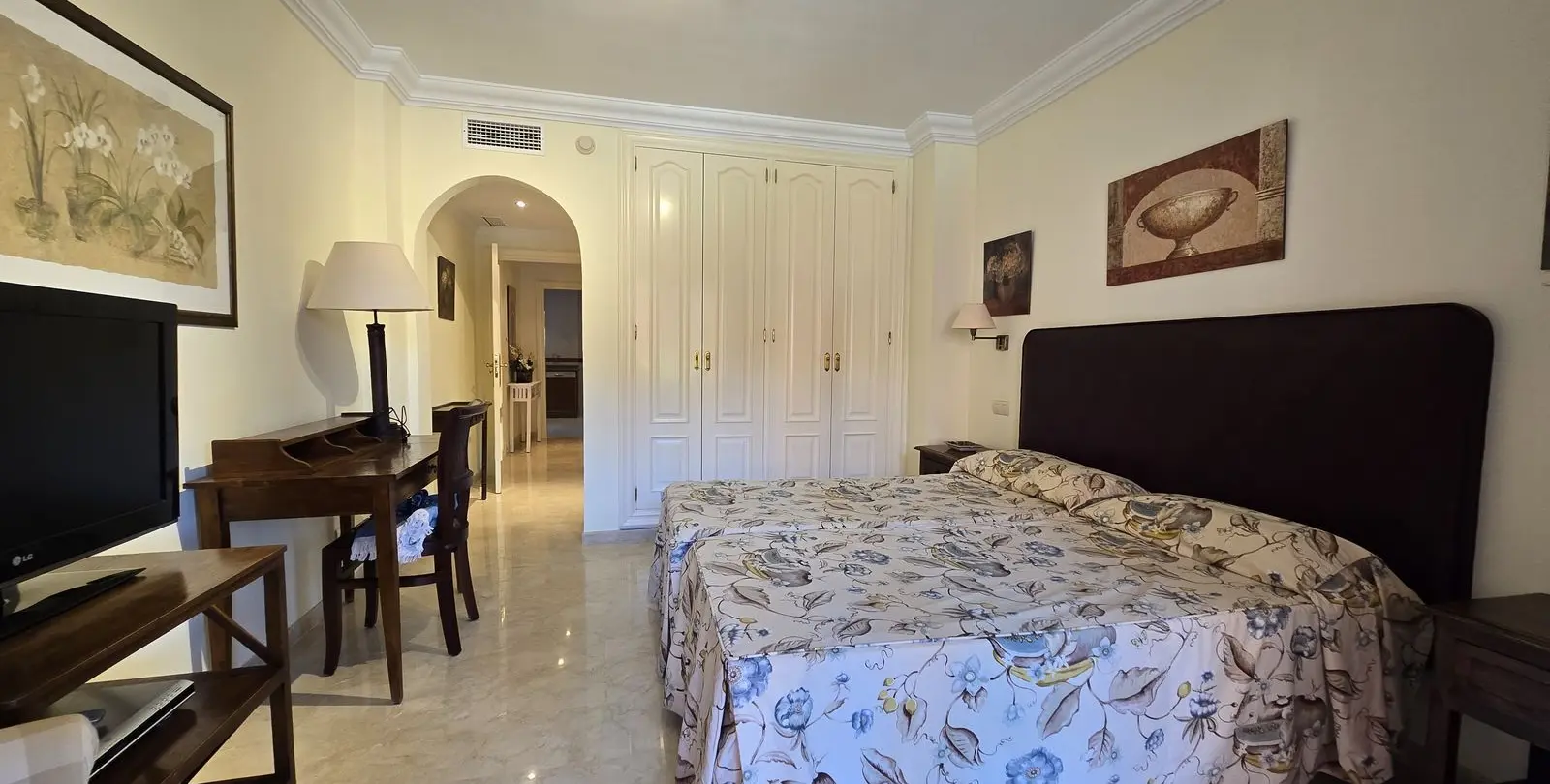 Long-term rent of ground floor apartment in Puerto Banús 23
