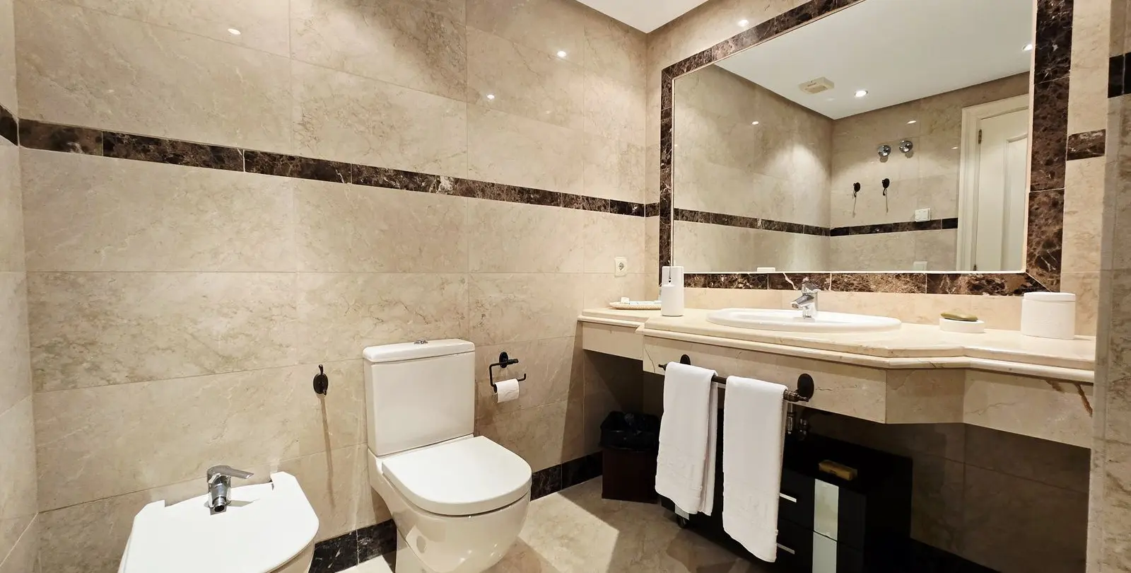 Long-term rent of ground floor apartment in Puerto Banús 26