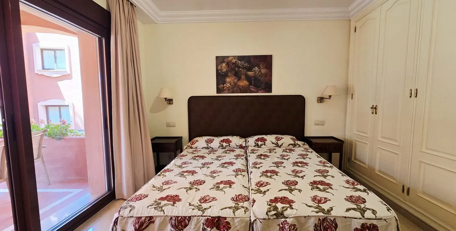 Long-term rent of ground floor apartment in Puerto Banús 28