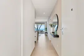 Image 4 thumb