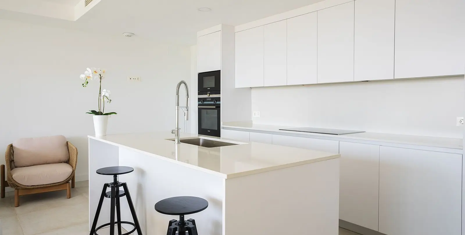Sale of townhouse in El Chaparral 6