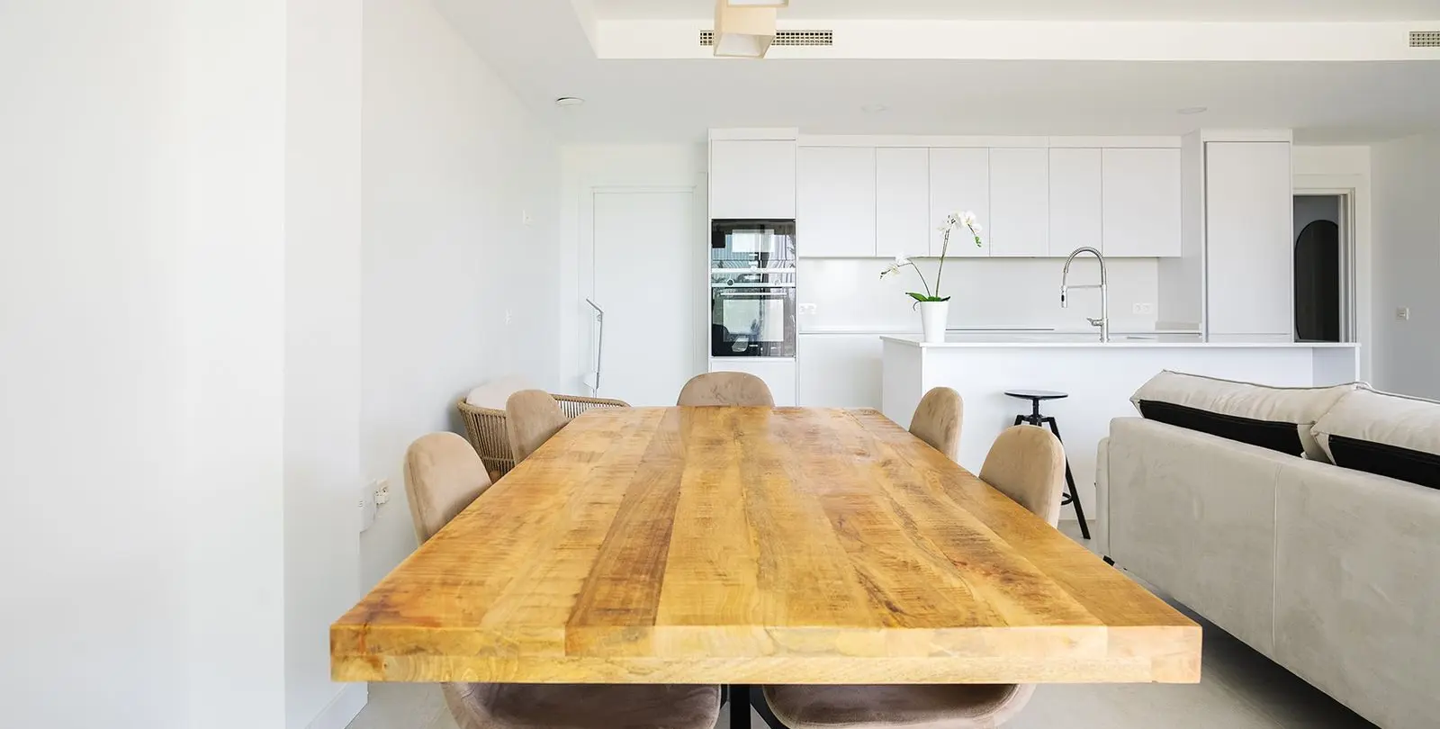 Sale of townhouse in El Chaparral 13