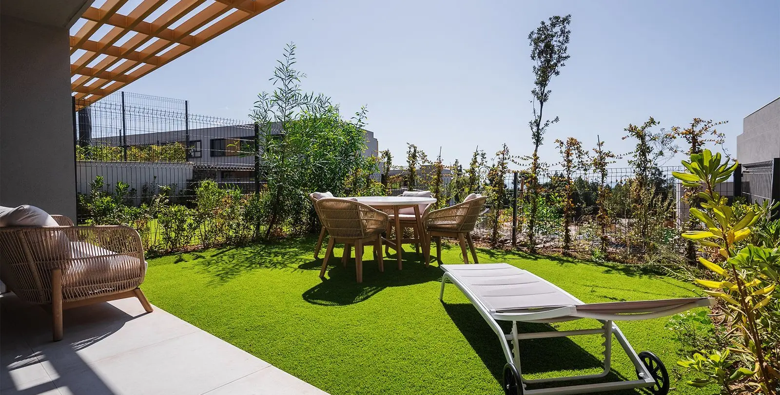 Sale of townhouse in El Chaparral 23