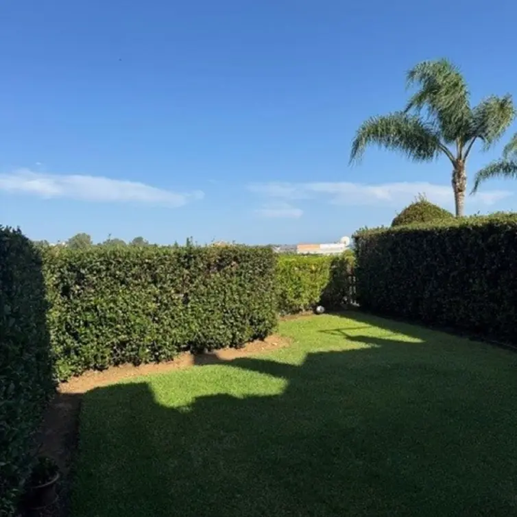 Sale of townhouse in El Paraiso