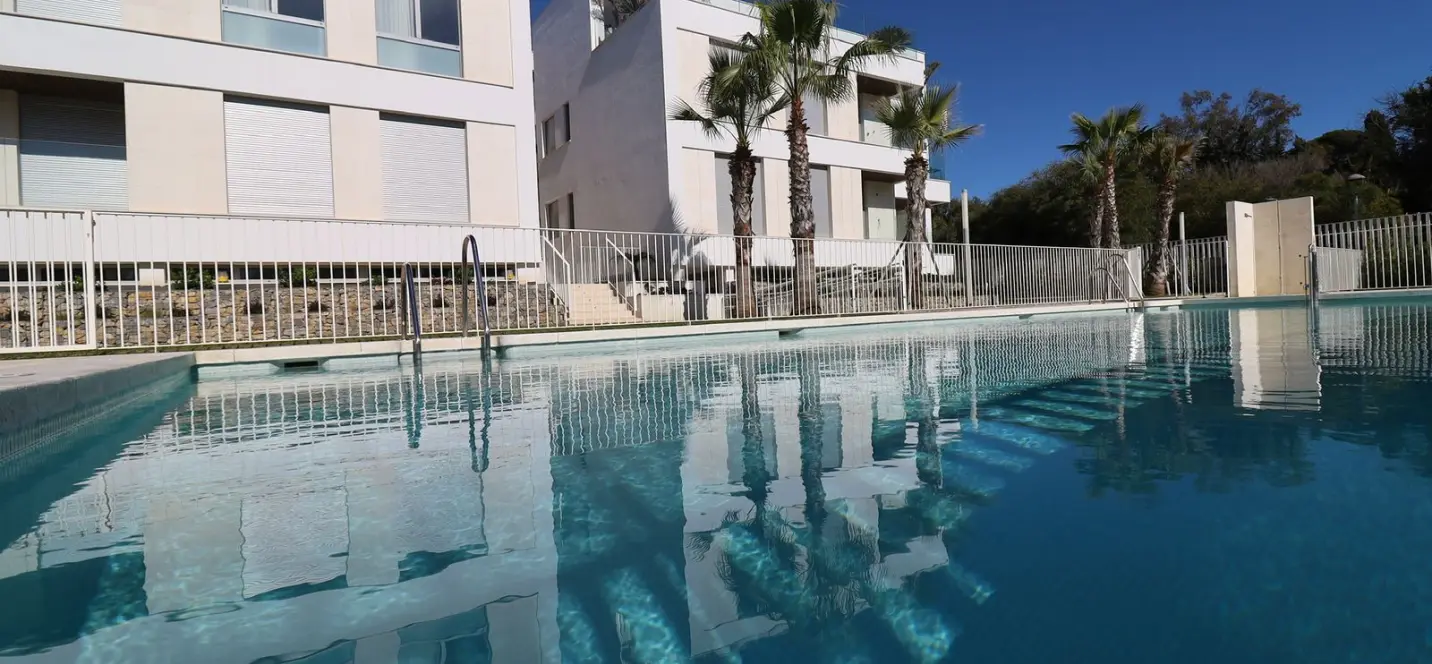 Продажа апартаментов на первом этаже в Elviria 2