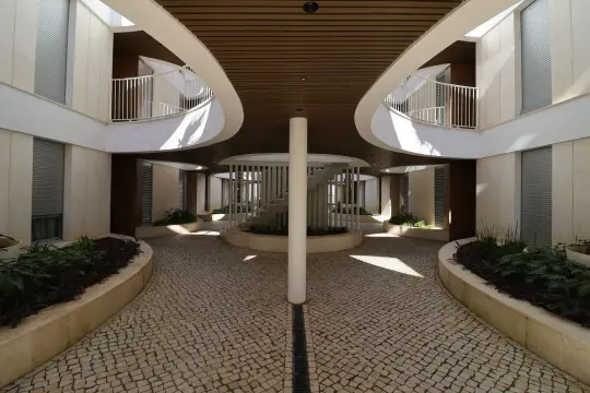 Image 4 thumb