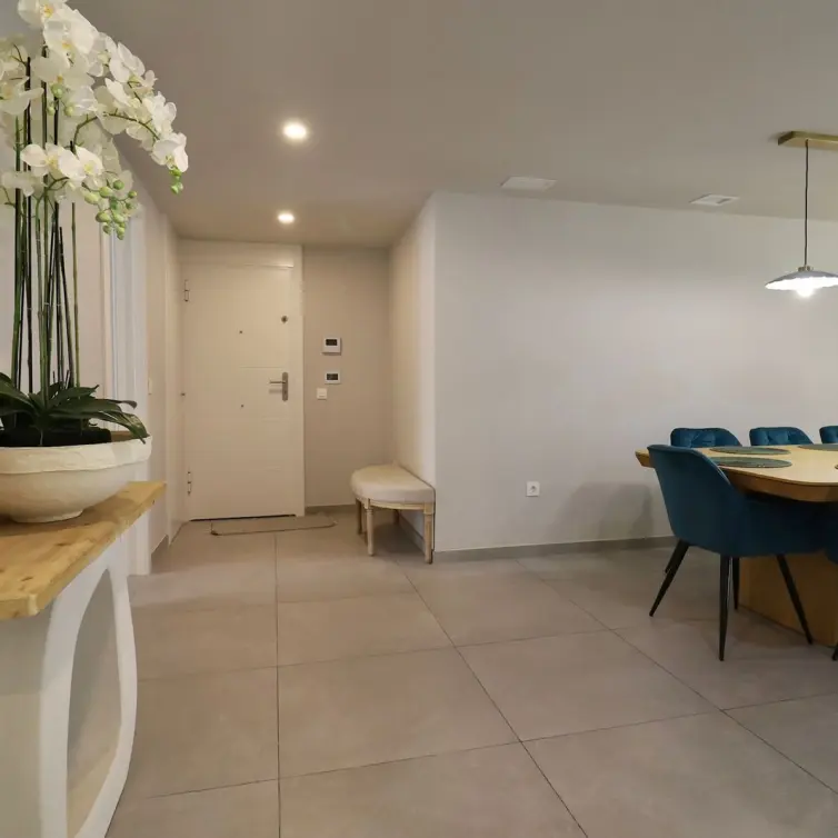 Продажа апартаментов на первом этаже в Elviria