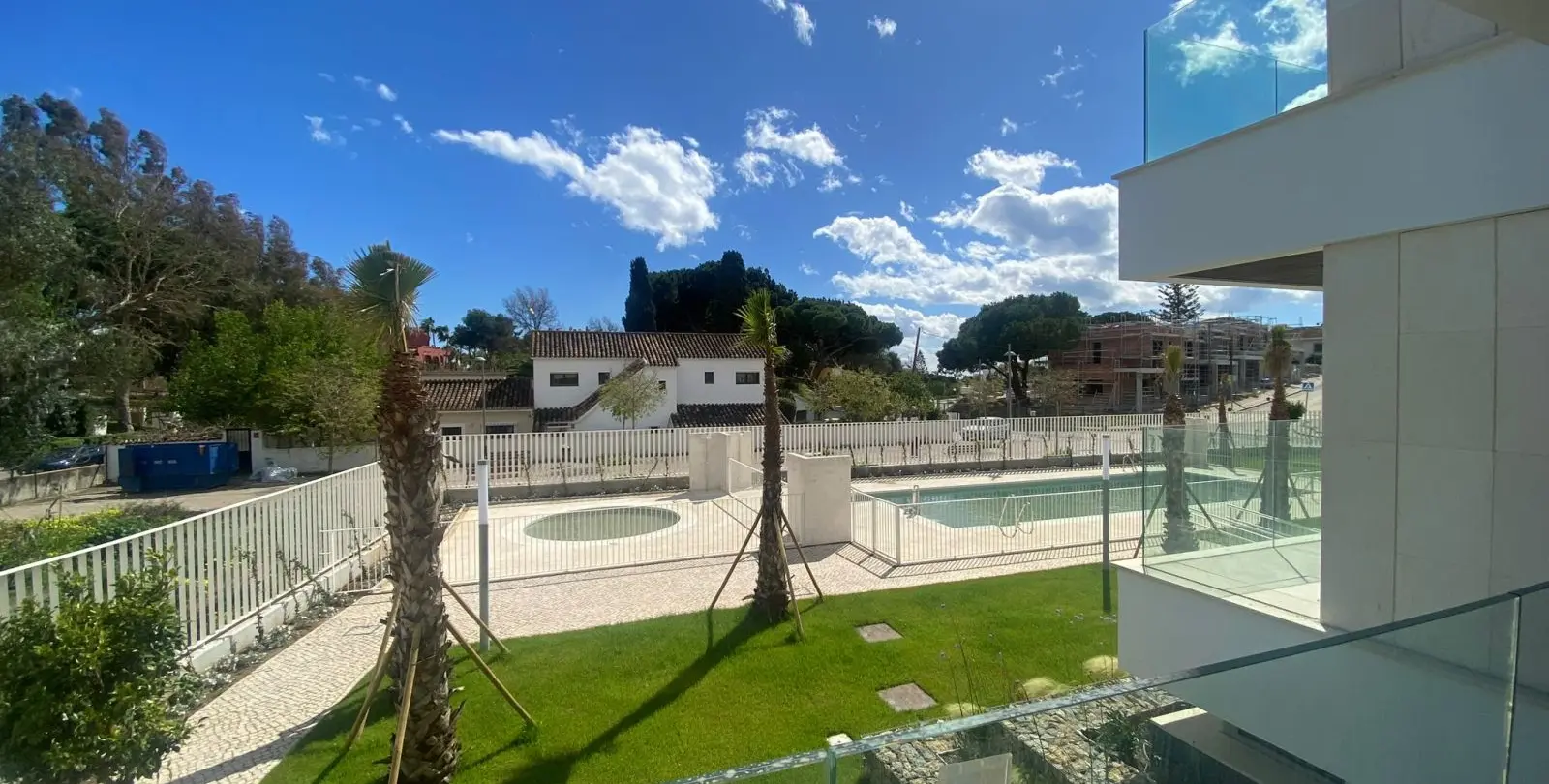 Продажа апартаментов на первом этаже в Elviria 28
