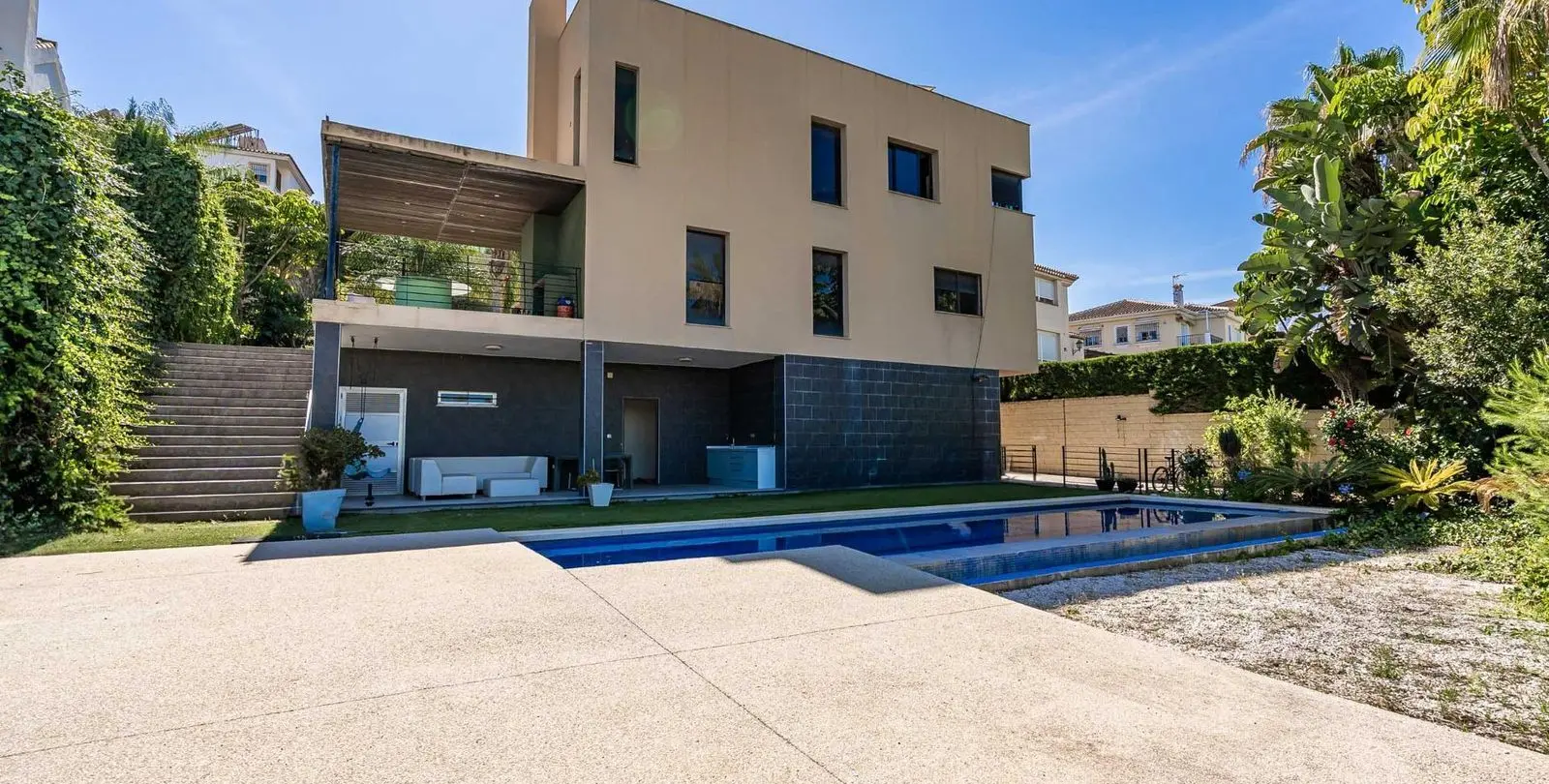 Venta de villa independiente en Mijas Costa 11