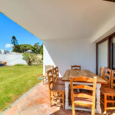 Venta de villa independiente en Estepona