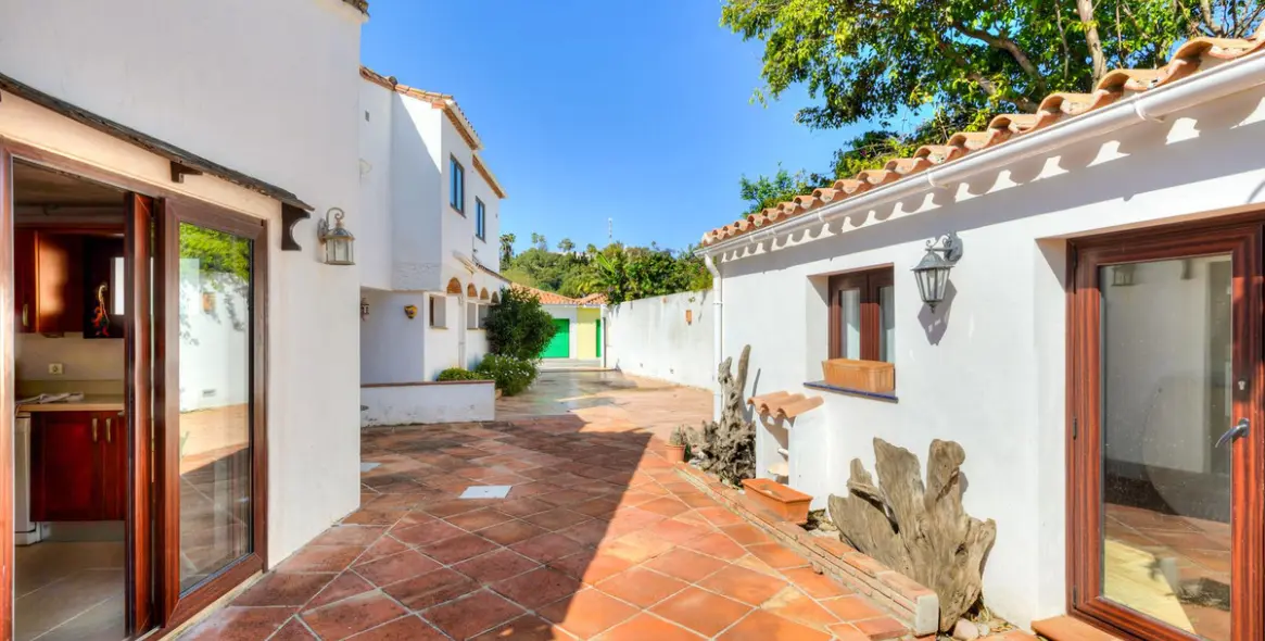 Venta de villa independiente en Estepona 7