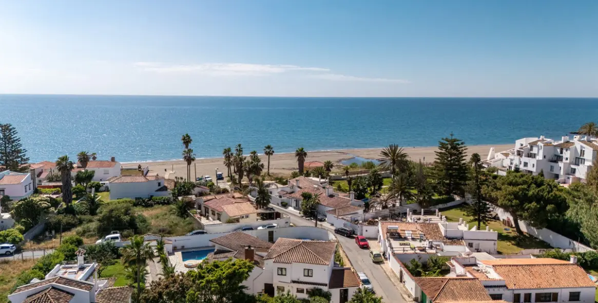 Venta de villa independiente en Estepona 10