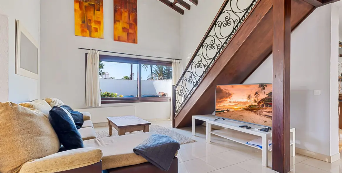 Venta de villa independiente en Estepona 12
