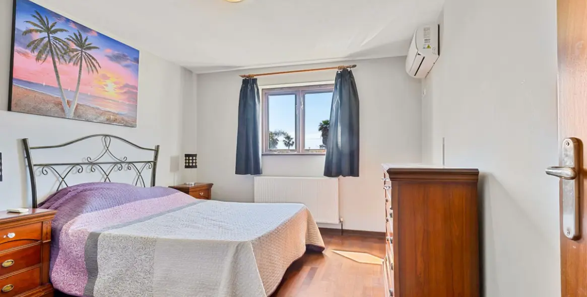 Venta de villa independiente en Estepona 23
