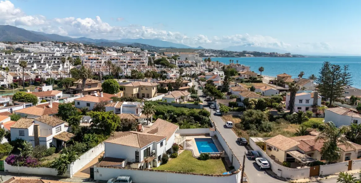 Venta de villa independiente en Estepona 50