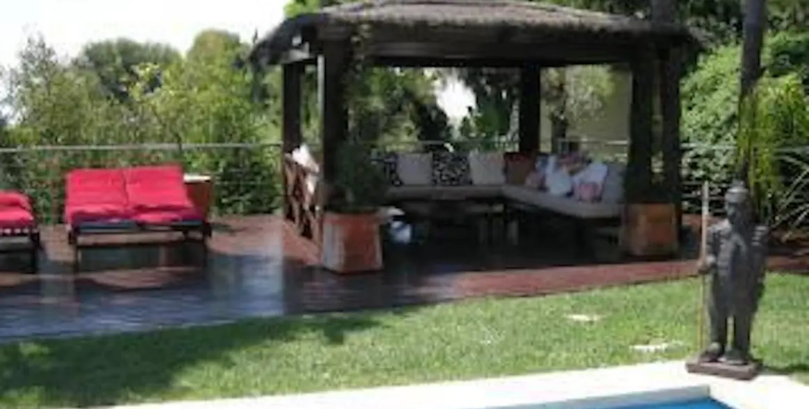 Venta de villa independiente en Calahonda 3
