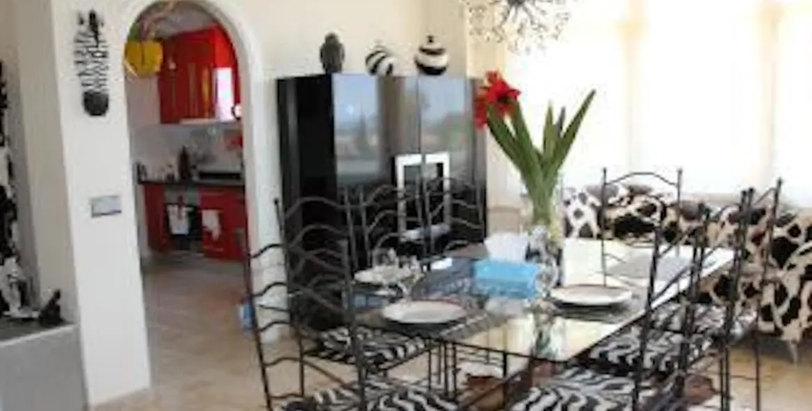 Venta de villa independiente en Calahonda 7