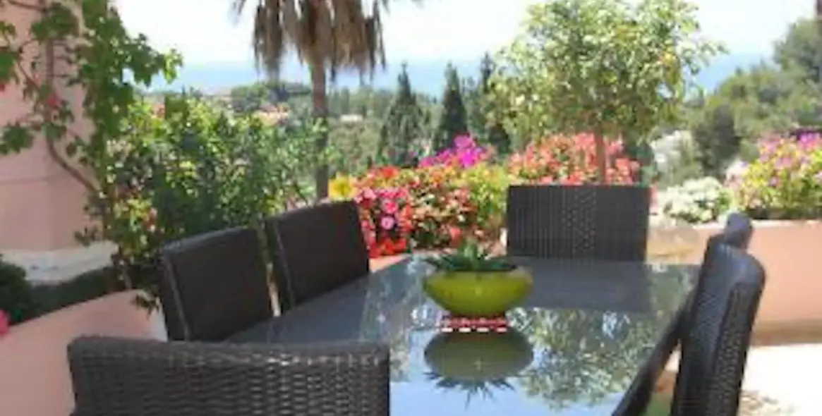 Venta de villa independiente en Calahonda 16