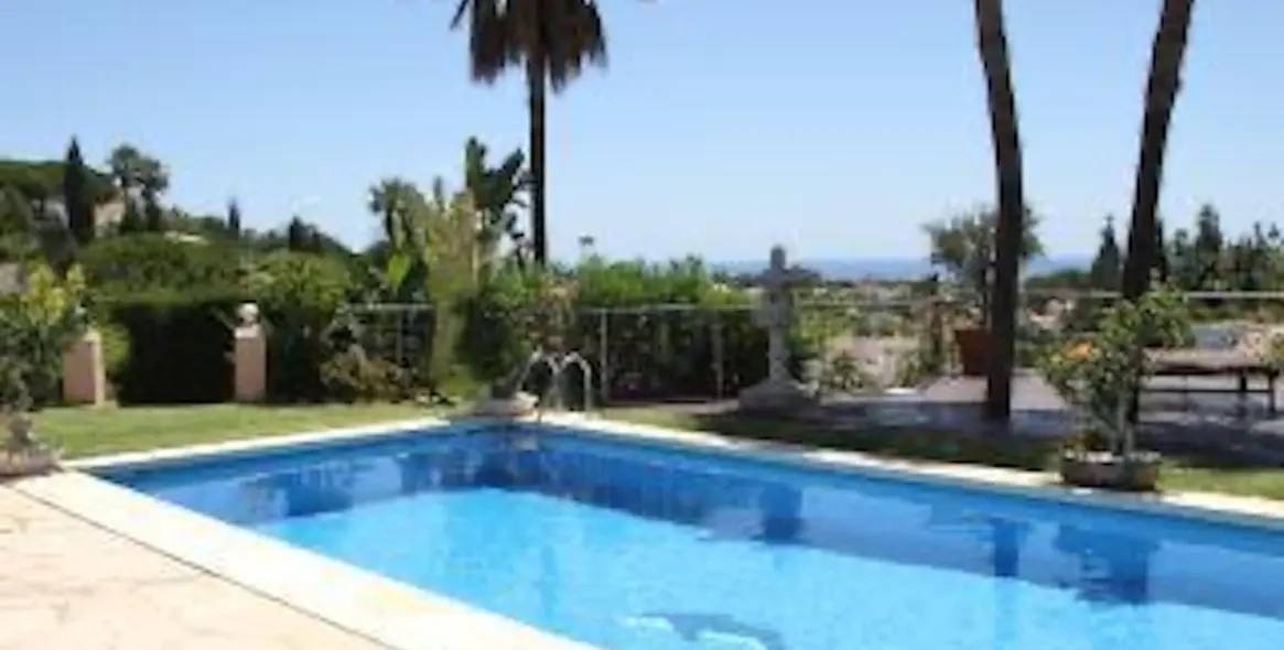 Venta de villa independiente en Calahonda 20