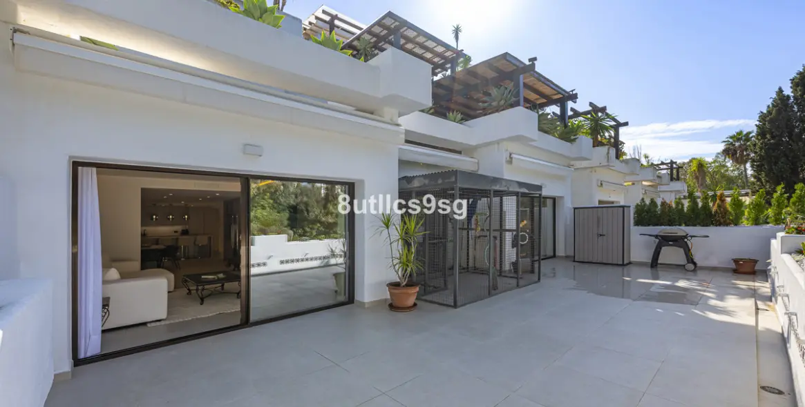 Venta de apartamento en planta baja en The Golden Mile 1
