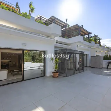 Venta de apartamento en planta baja en The Golden Mile