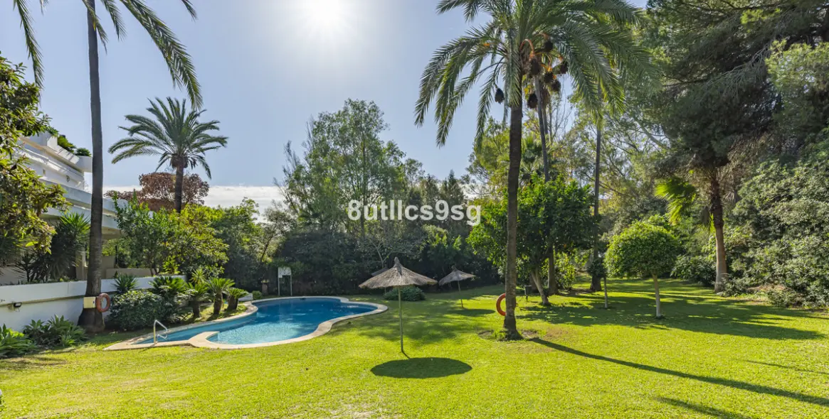 Venta de apartamento en planta baja en The Golden Mile 2