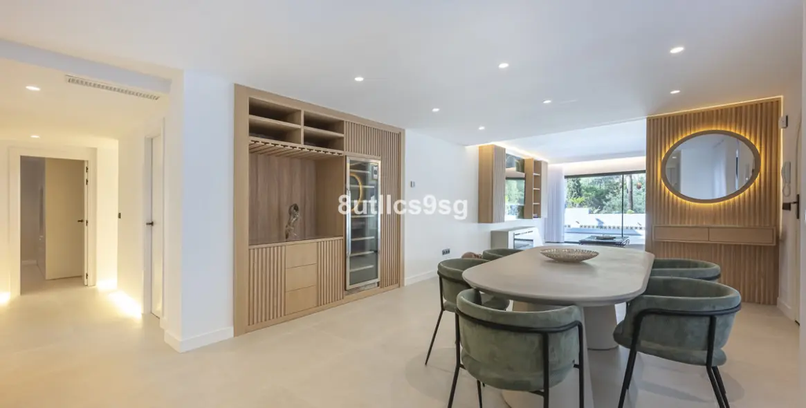 Venta de apartamento en planta baja en The Golden Mile 8