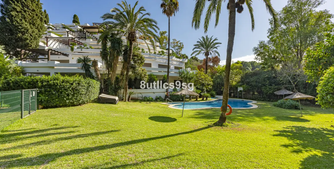 Venta de apartamento en planta baja en The Golden Mile 23