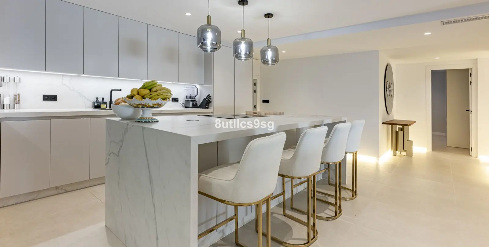 Sale of ground floor apartment in The Golden Mile 4
