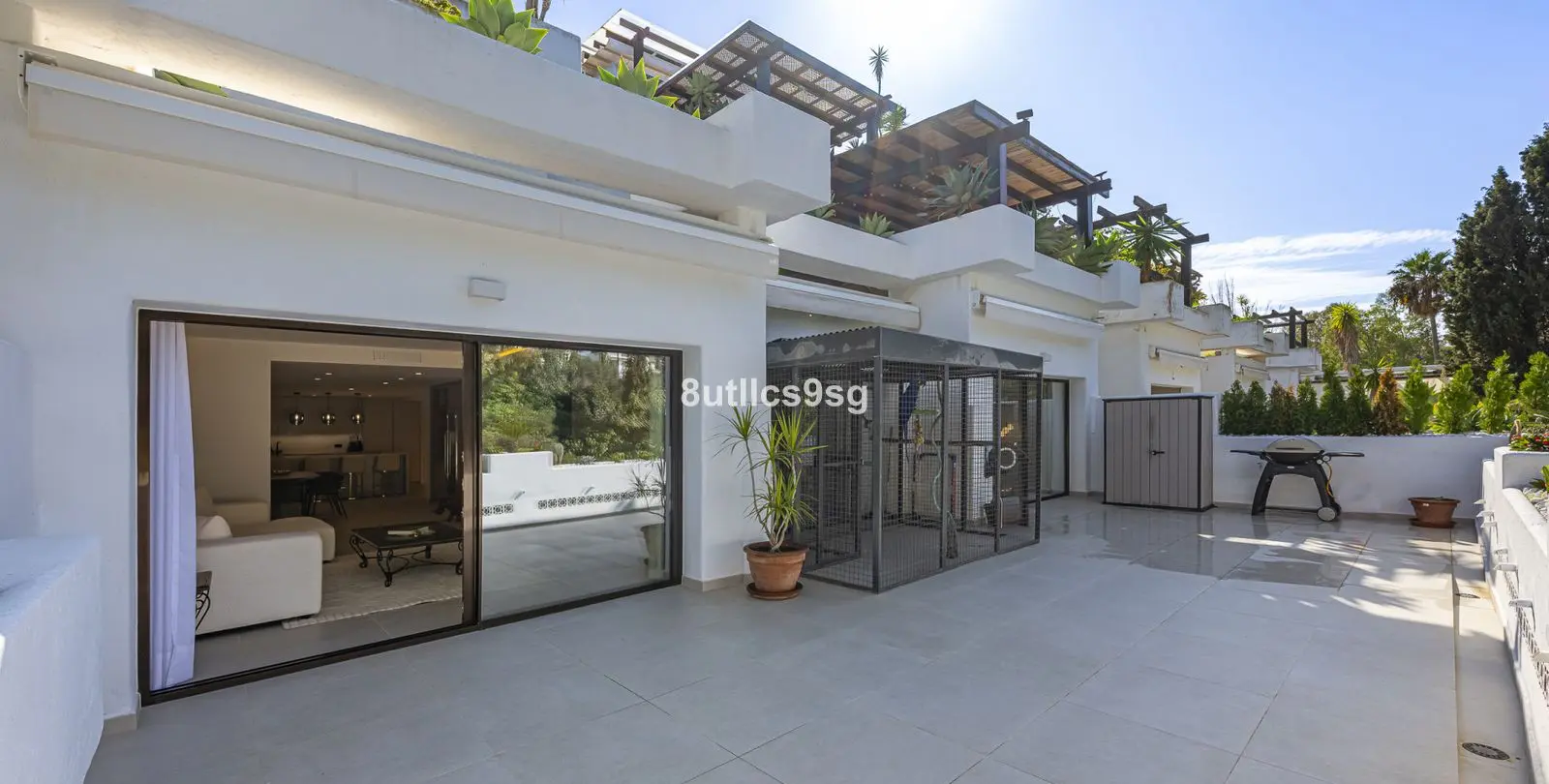 Sale of ground floor apartment in The Golden Mile 6