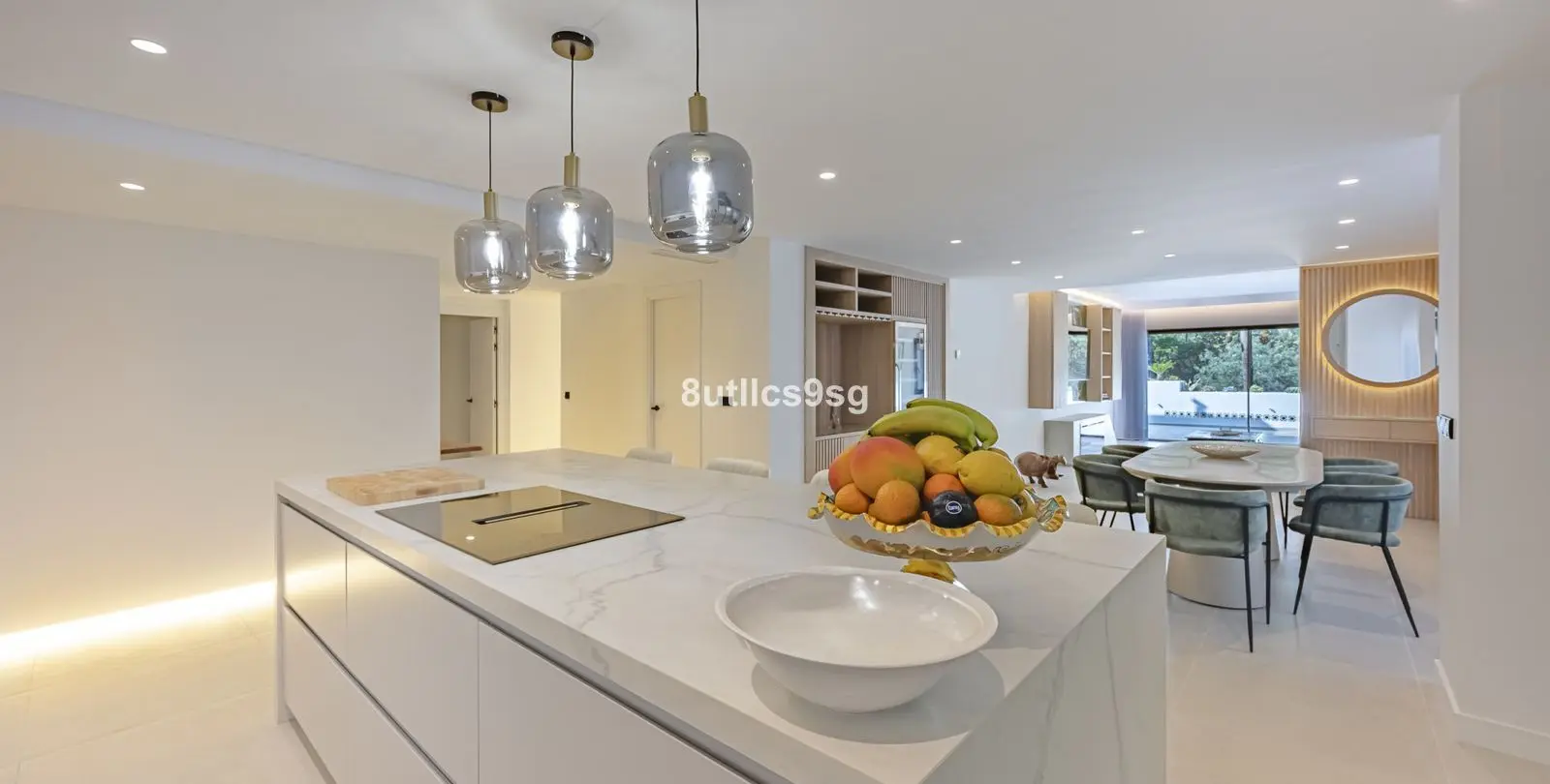 Sale of ground floor apartment in The Golden Mile 11
