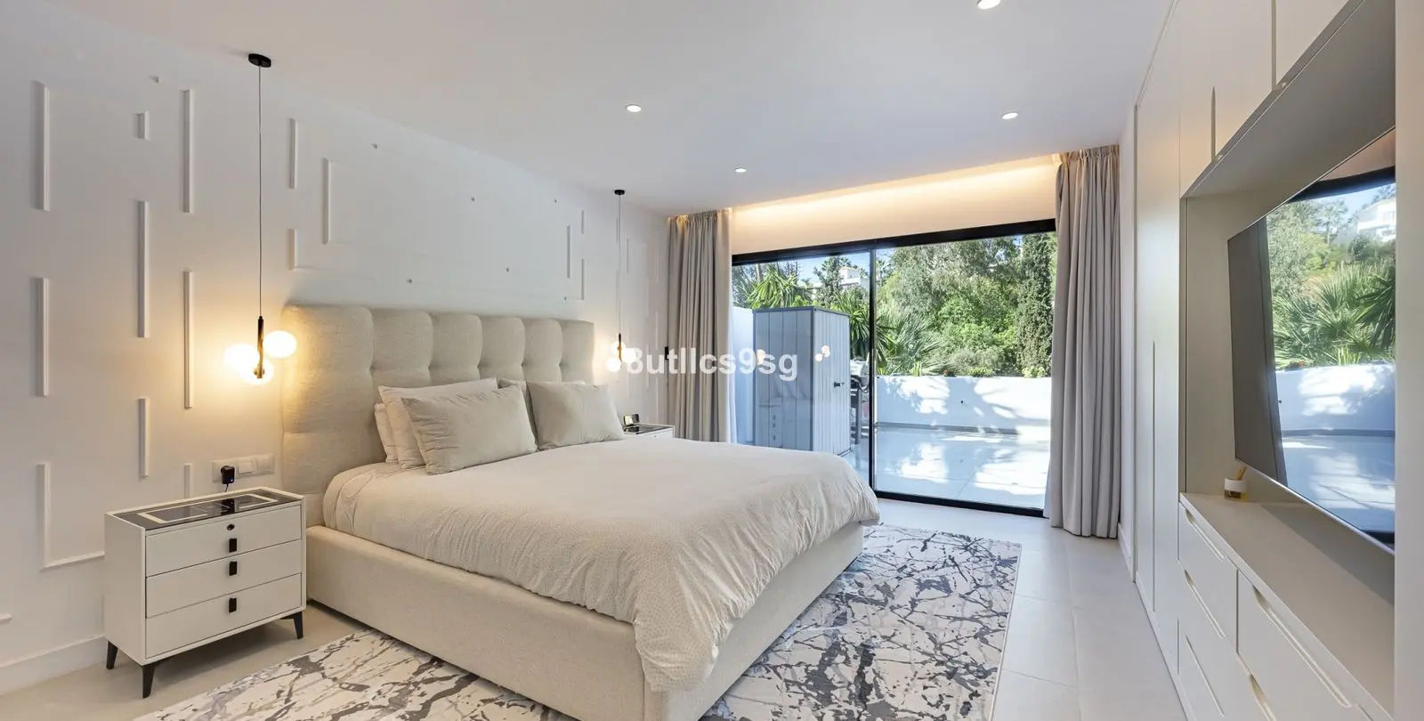 Sale of ground floor apartment in The Golden Mile 12