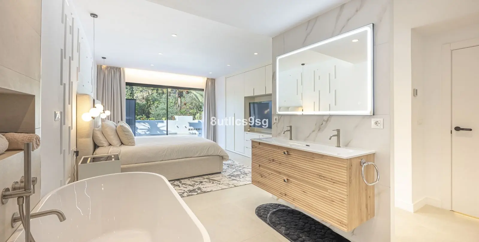 Sale of ground floor apartment in The Golden Mile 14