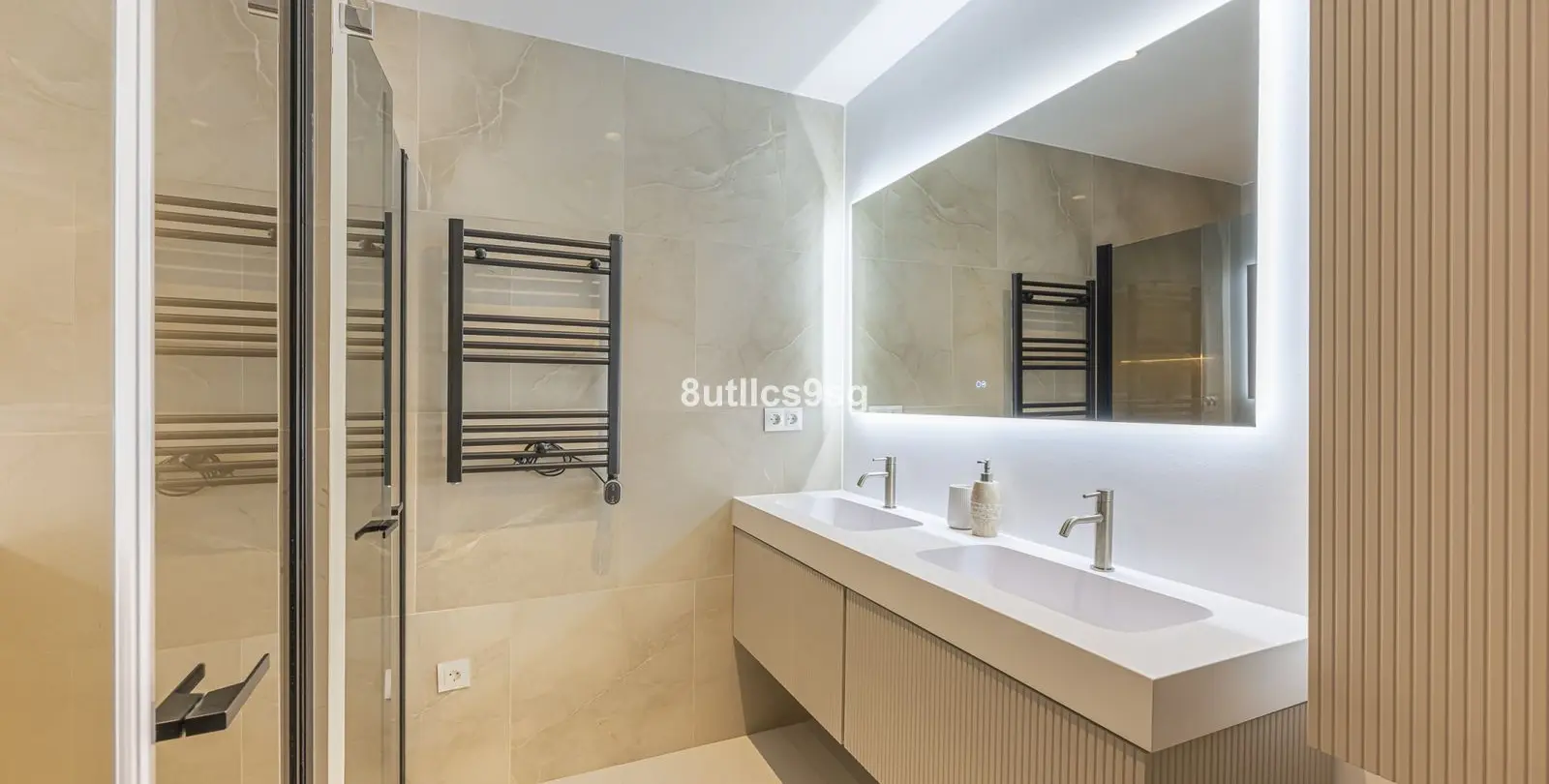 Sale of ground floor apartment in The Golden Mile 15
