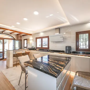 Venta de villa independiente en Guaro