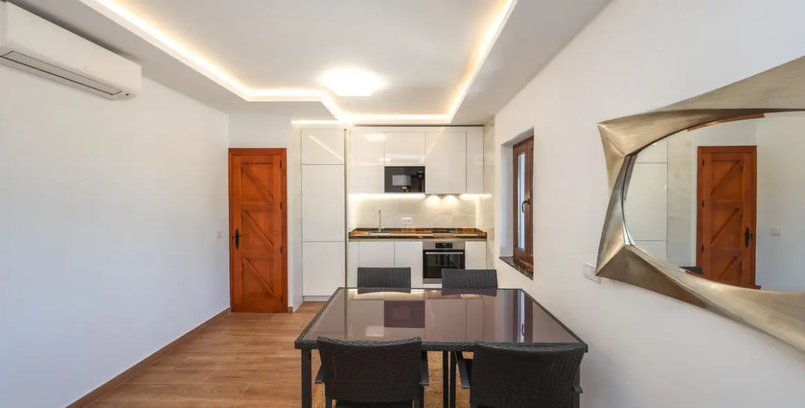 Venta de villa independiente en Guaro 62