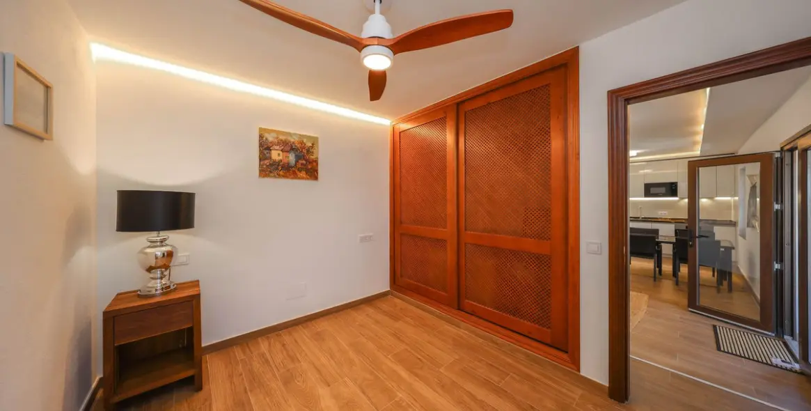 Venta de villa independiente en Guaro 70