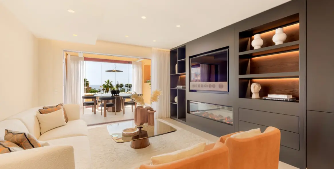 Venta de apartamento en planta baja en Estepona 1