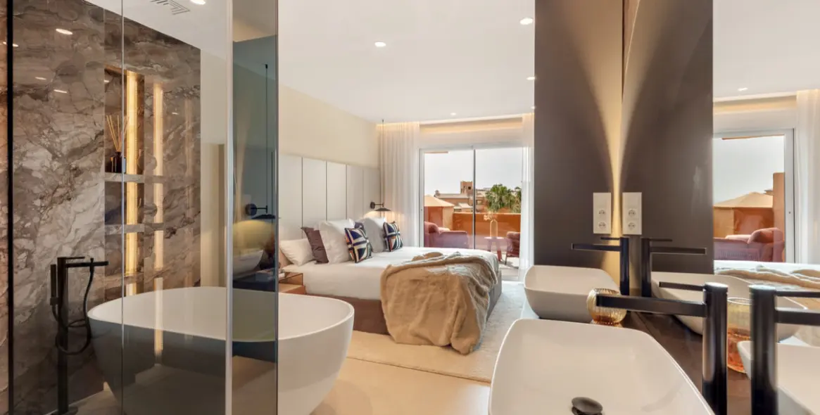 Venta de apartamento en planta baja en Estepona 11