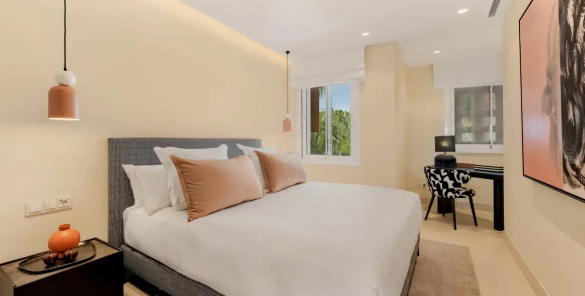 Venta de apartamento en planta baja en Estepona 18