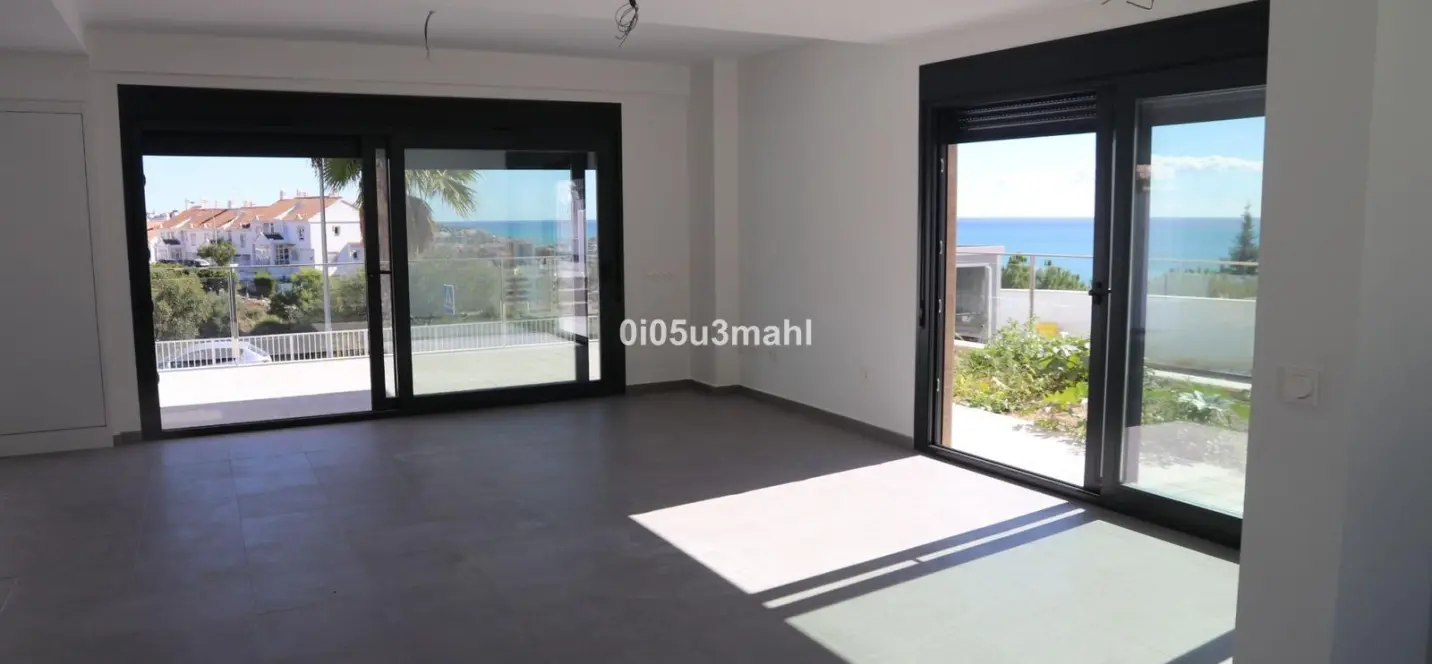 Sale of detached villa in Málaga 3