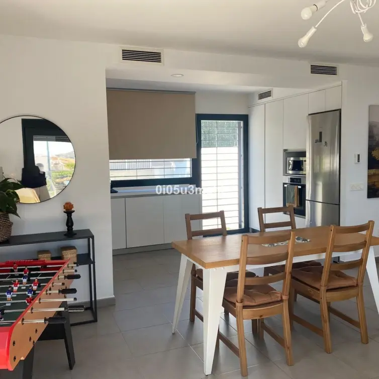 Sale of detached villa in Málaga