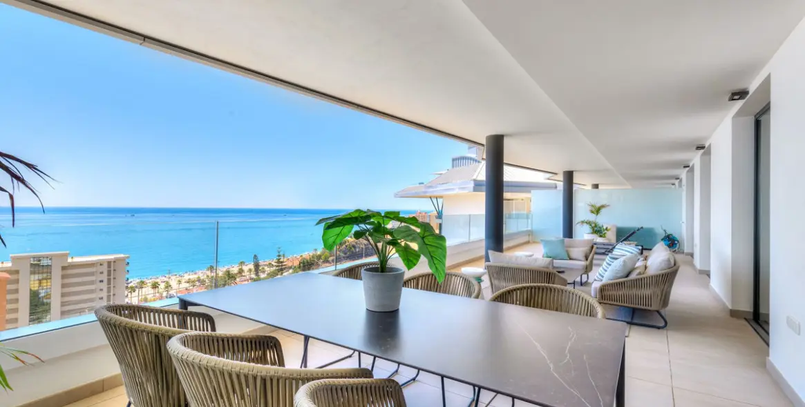 Venta de apartamento en planta media en Fuengirola 1
