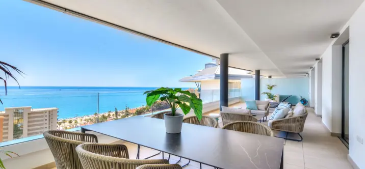 Venta de apartamento en planta media en Fuengirola 0
